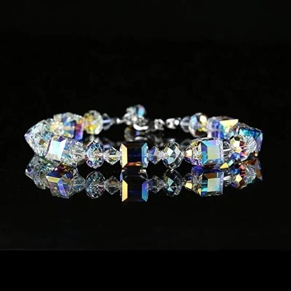 Bracelet with lab Crystals White Silver Plated Chain - Picture 4 of 8